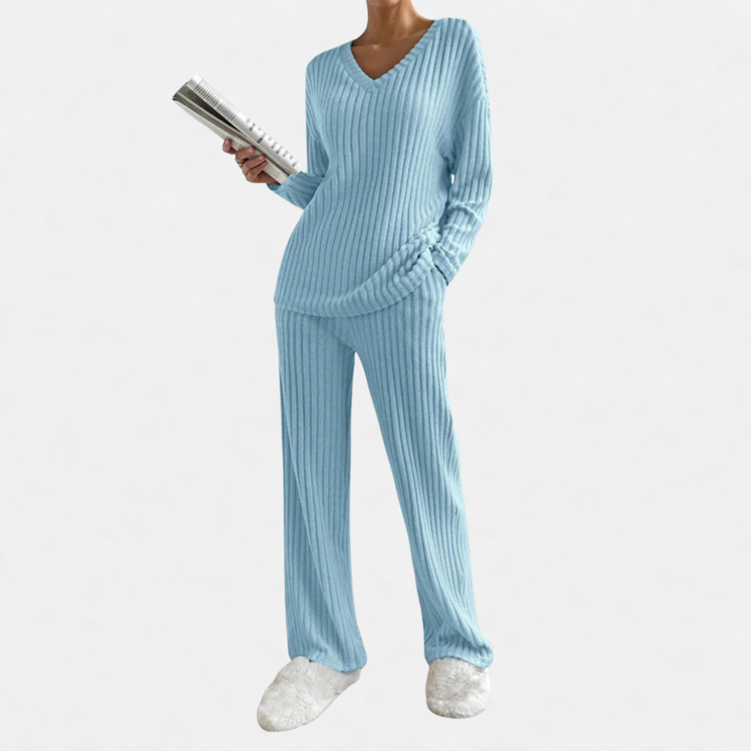 Amelia | Ribbed Women’s Lounge Set with V-Neck and Long Sleeves
