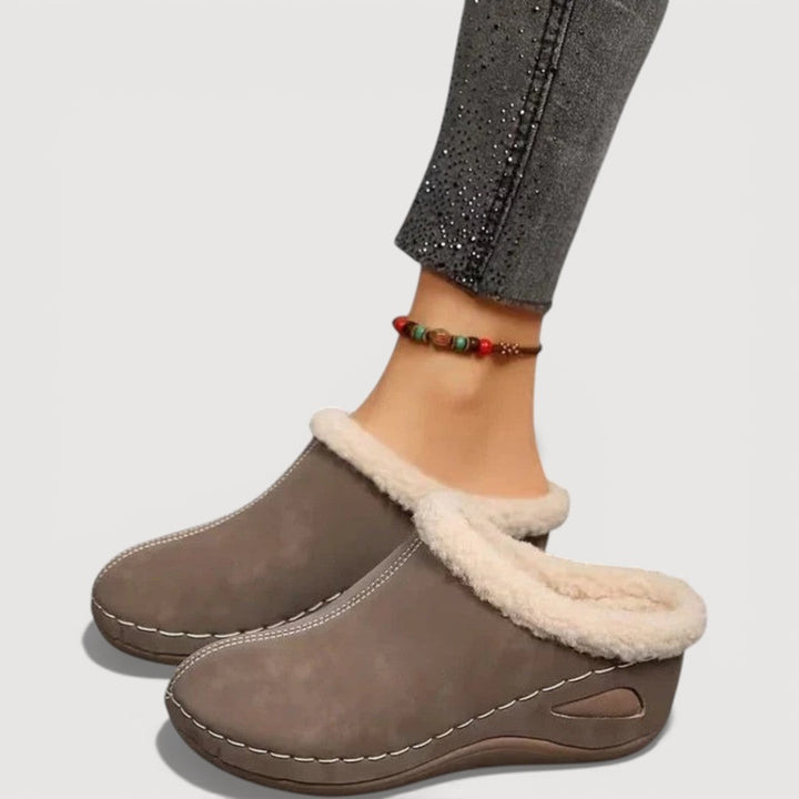 NOVI | COMFORT MULE SLIPPERS